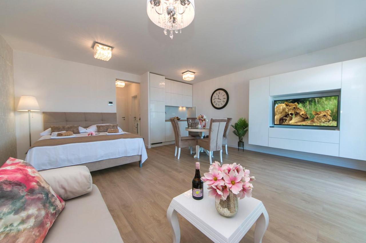Apartman Sunshine Makarska Bagian luar foto