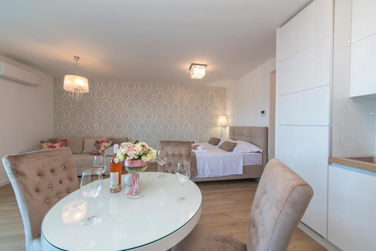 Apartman Sunshine Makarska Bagian luar foto
